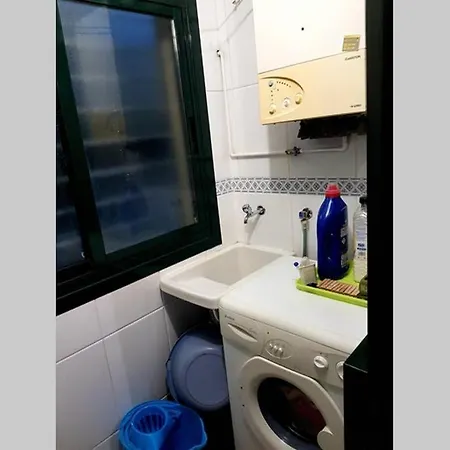 Completo Con Parking Privado Y Wifi En San Roque Apartment